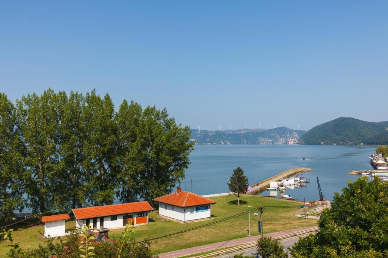 Apartmani Porto Golubac Luaran gambar