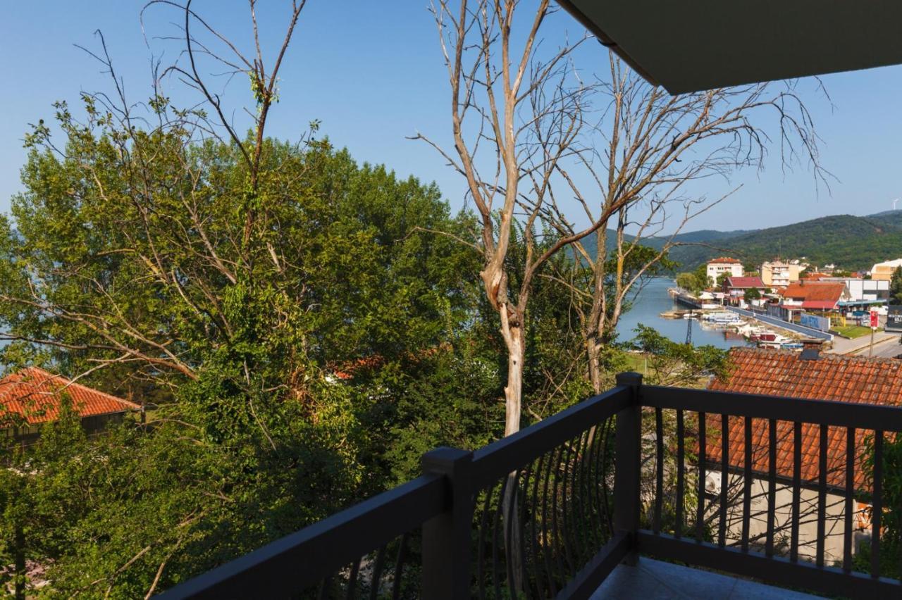 Apartmani Porto Golubac Luaran gambar